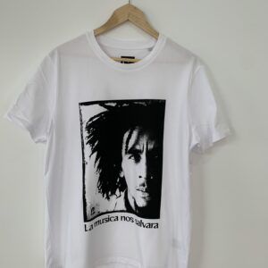 Camiseta blanca con diseño serigrafiádo “La música nos salvará”